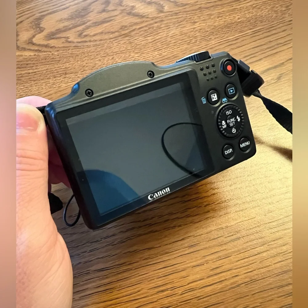 Canon power shot sx500 IS